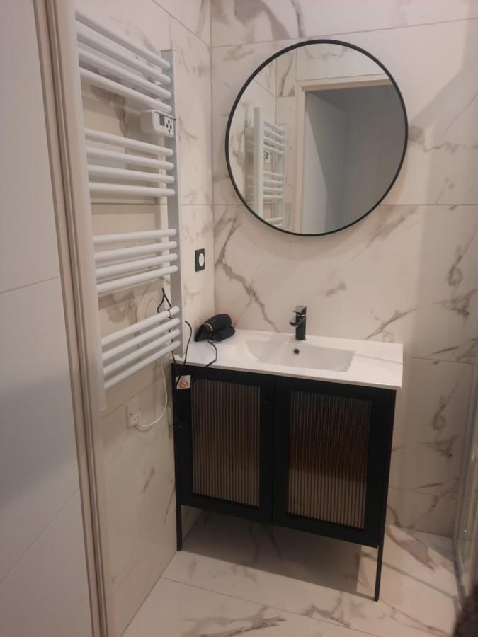 Le Refuge Du Bonheur Apartment Trevoux Exterior photo